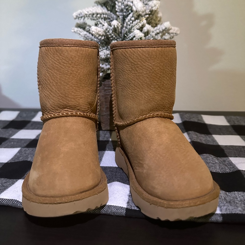 UGG toddler